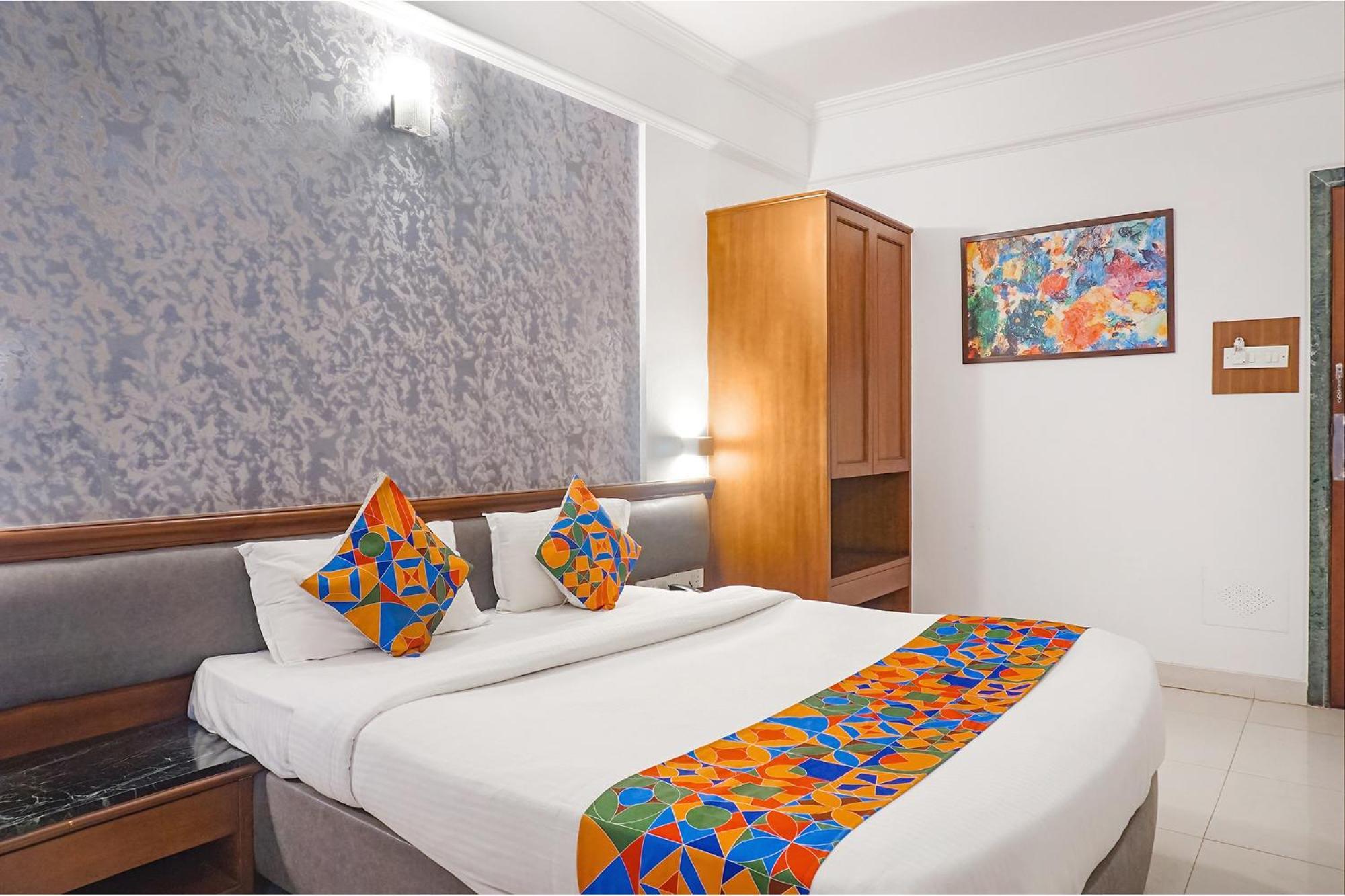 Fabhotel Prime Golden Emerald - Nr St Mary'S Church Cni Πούνε Εξωτερικό φωτογραφία