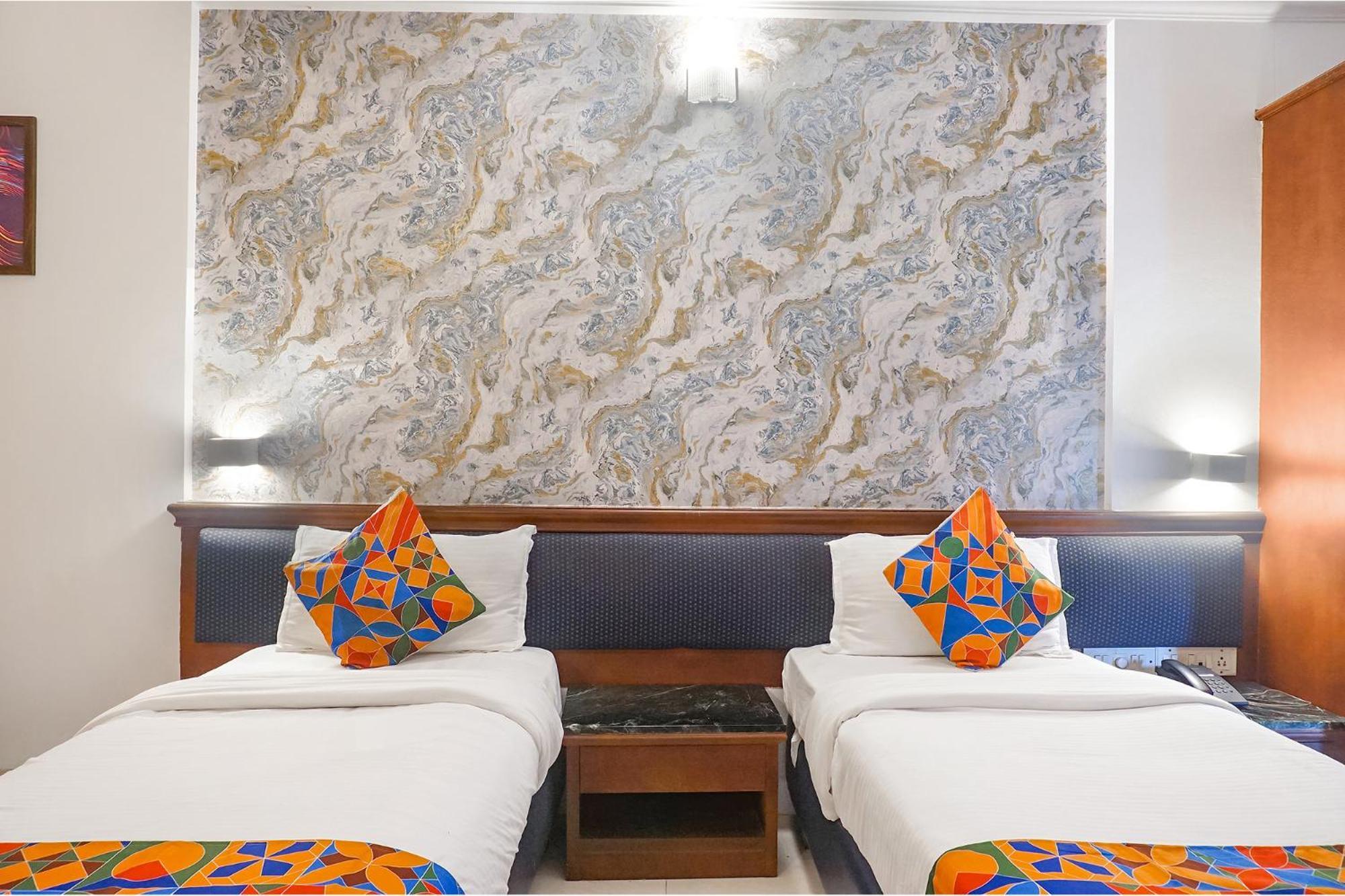 Fabhotel Prime Golden Emerald - Nr St Mary'S Church Cni Πούνε Εξωτερικό φωτογραφία