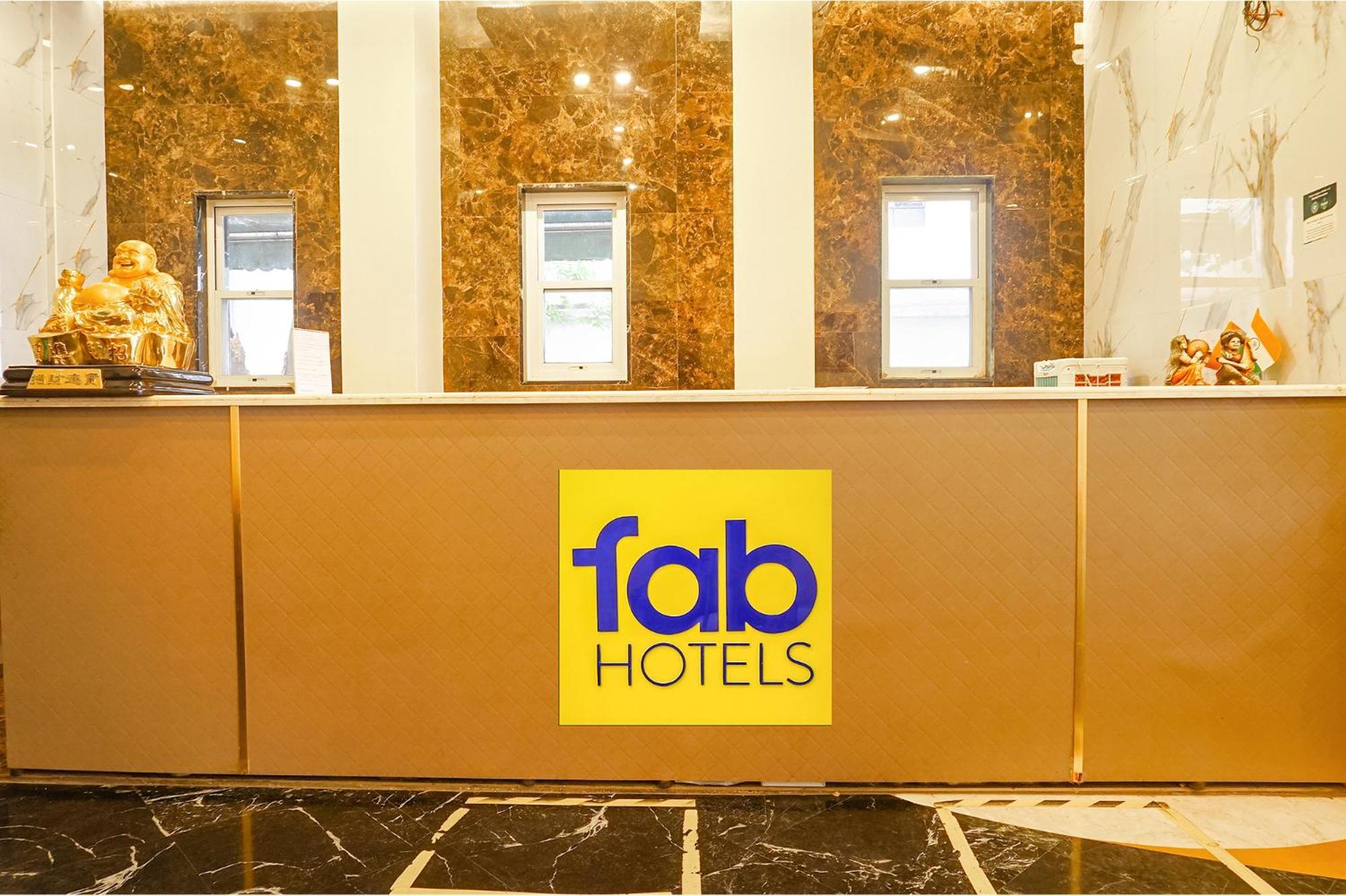 Fabhotel Prime Golden Emerald - Nr St Mary'S Church Cni Πούνε Εξωτερικό φωτογραφία