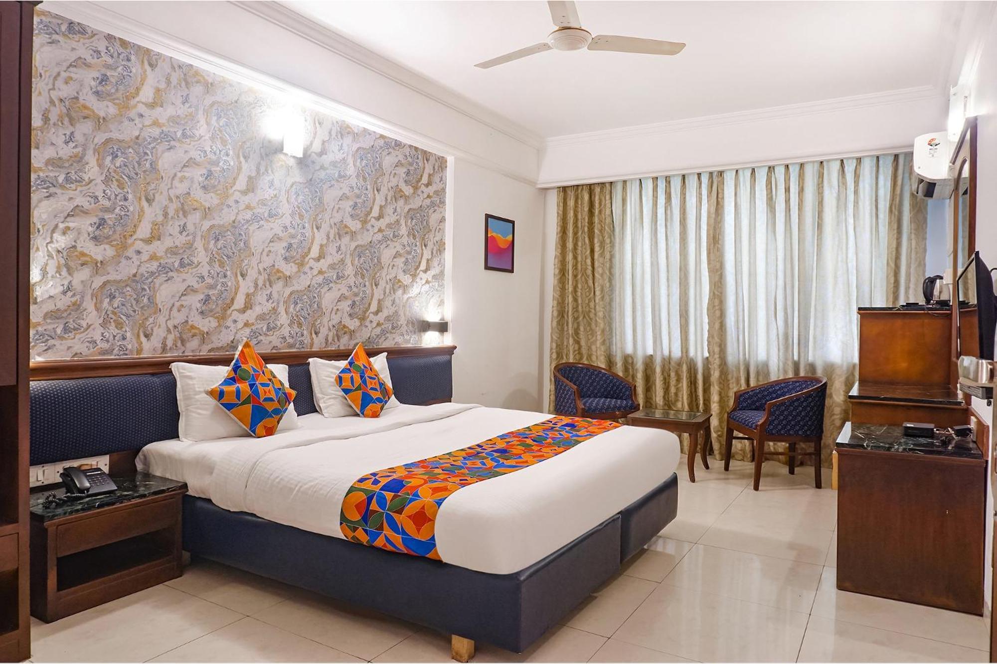 Fabhotel Prime Golden Emerald - Nr St Mary'S Church Cni Πούνε Εξωτερικό φωτογραφία