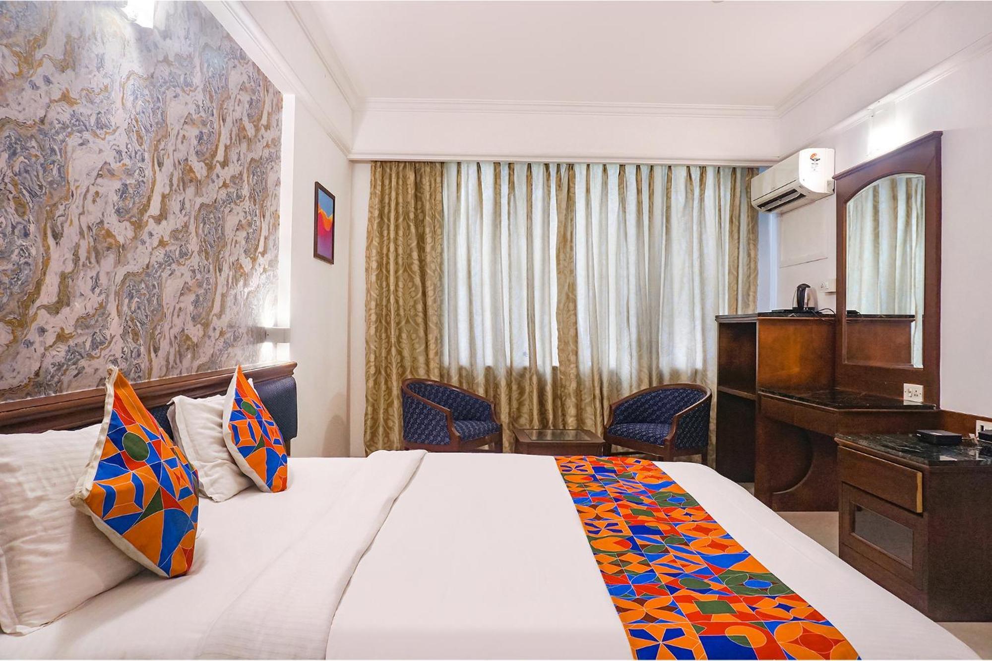 Fabhotel Prime Golden Emerald - Nr St Mary'S Church Cni Πούνε Εξωτερικό φωτογραφία